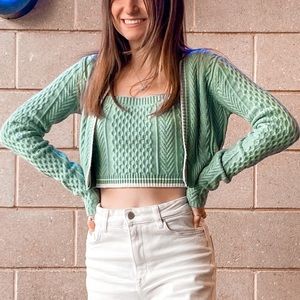 Sweater set in green